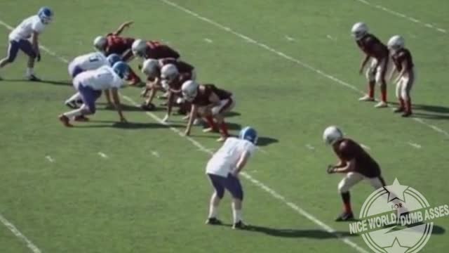 😳Wow! did that just happened!!😛#niceworldfordumasses #foryou #football #died #makeawish #shorts #NFL
