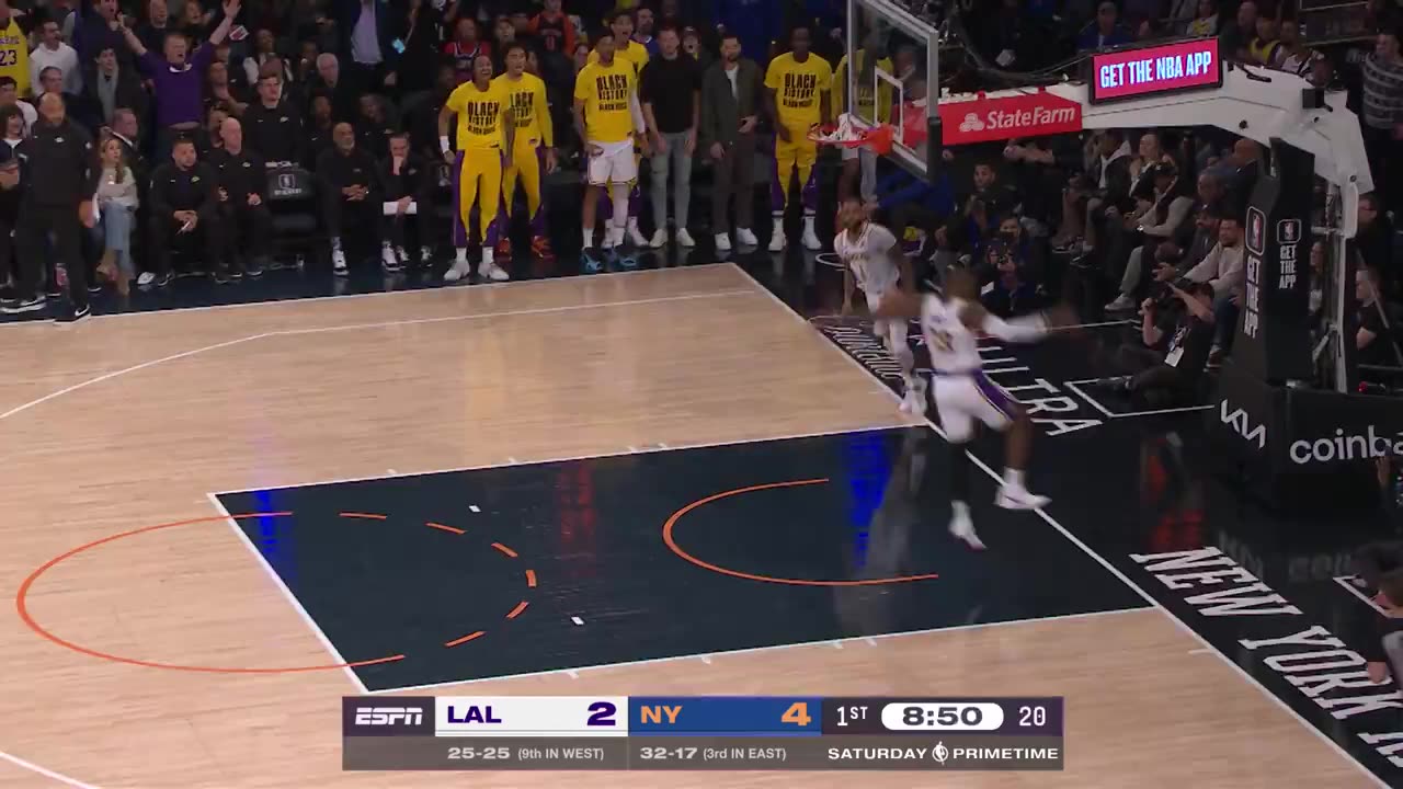 NBA - LeBron James steals it early and slams it down on the break! Lakers-Knicks