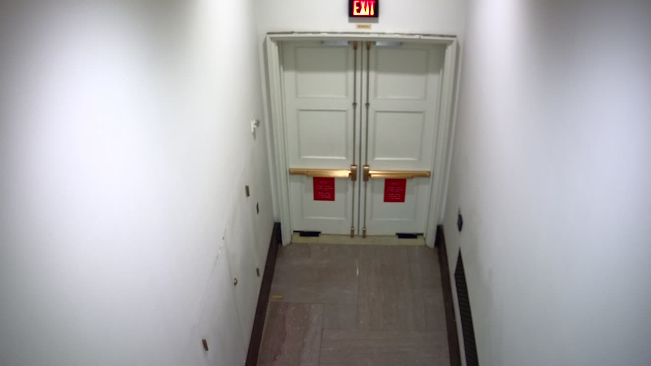0751USCH02H202FireDoor_2021-01-06_23h09min54s130ms.mp4