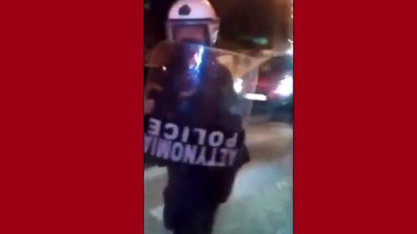 ΜΑΤ -ΓΥΡΙΣΑΝ ΑΝΑΠΟΔΑ ΤΙΣ ΑΣΠΙΔΕΣ ΤΟΥΣ ΠΡΟΣ ΕΝΔΕΙΞΗ ΣΥΜΠΑΡΑΣΤΑΣΗΣ?????