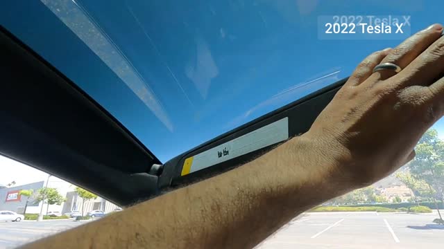 TESLA MODEL X INTERIOR AND EXTERIOR FEATURES