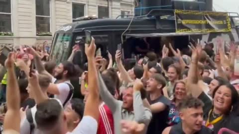 La variante Delta sta terrorizzando gli inglesi