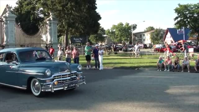 Woodward Dream Cruise Berkley Parade #5