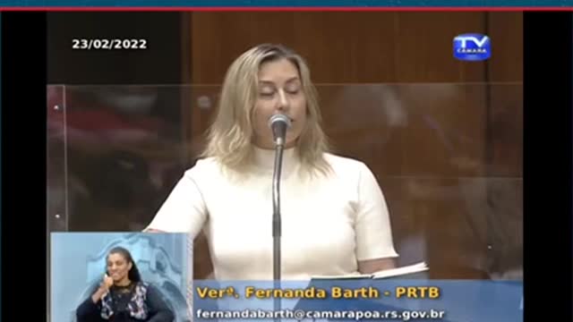 Não há justificativas para crianças usarem máscara!