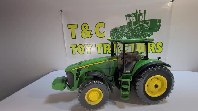 Ertl 1/16 John Deere 8130 Prestige Collection toy tractor review