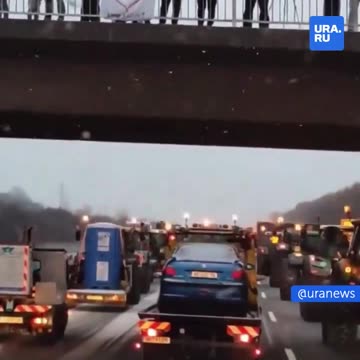 🇩🇪 Spiegel: "i contadini si ribellarono in massa contro l'intero sistema politico