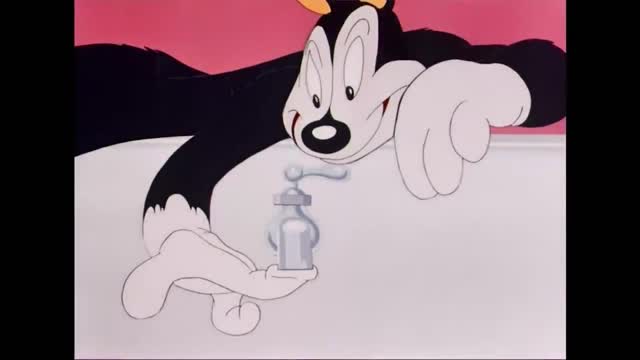 Fin'n Catty (1943) - Looney Tunes Classic - Public Domain Cartoons