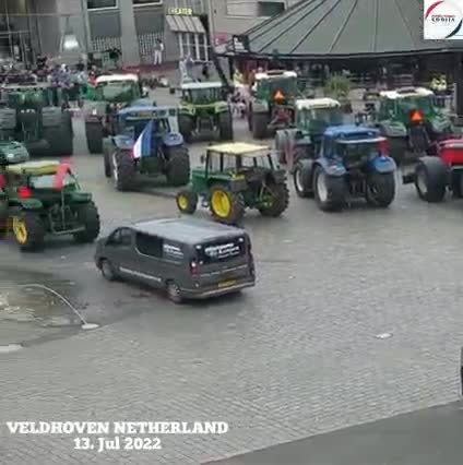 Holandští farmáři demonstrují po celé zemi