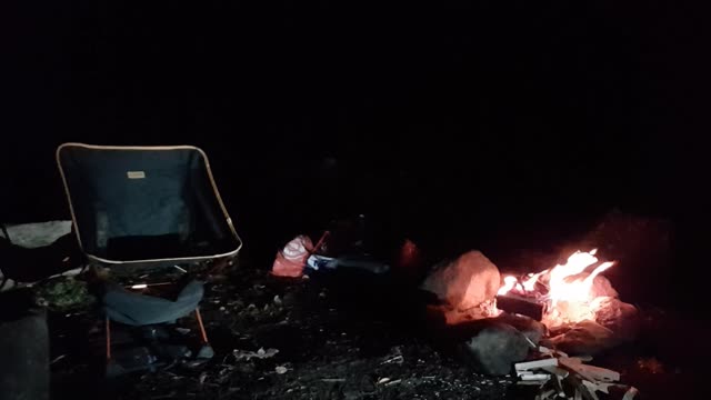 Position light test before filming a campfire vlog