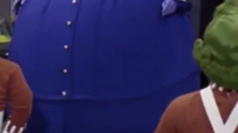 The Blueberry Inflation Girl Is Surrounded! 🫐