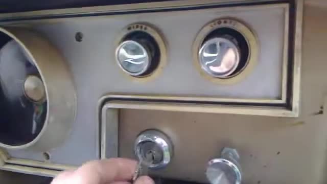 Old 60's Val VC Mopar Car Dash Functionality