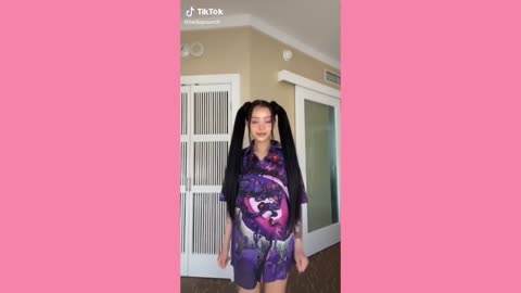 viral girl Bella Poarch tik tok videos💓💓💓 part 1