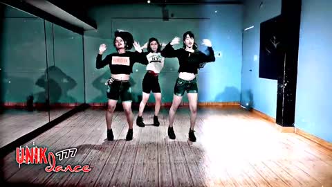 Dance video for girls, new hot dance, dance performance #trending