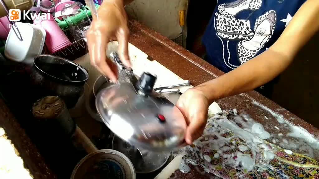 Lavando louça 😄dona de casa 🏠