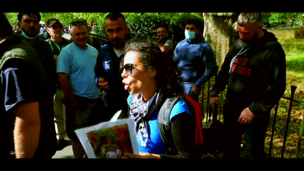 Muslims refusing to defend the Quran Hatun Speakers Corner