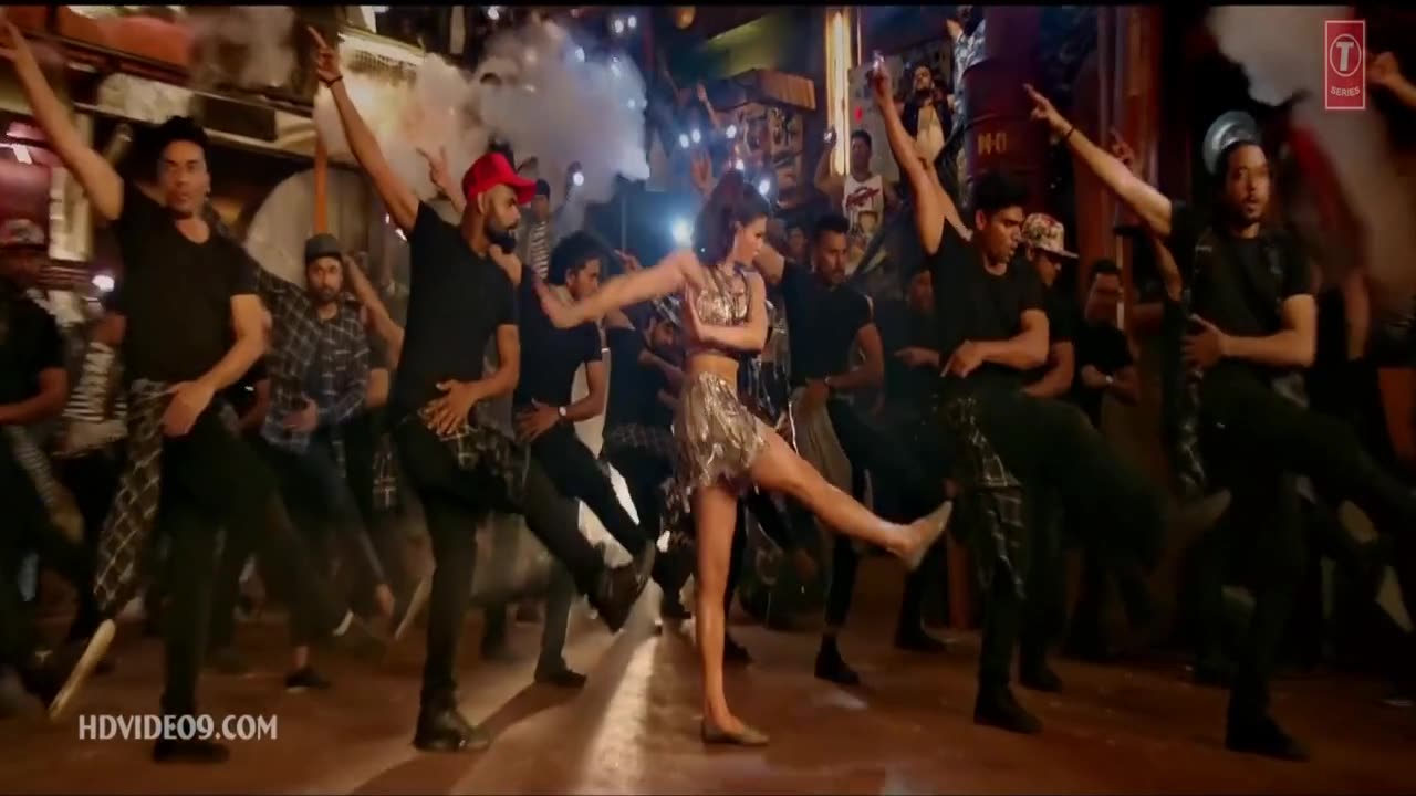 Ek Do Teen (Baaghi 2) Video Song_HD_720p-(HDvideo9)