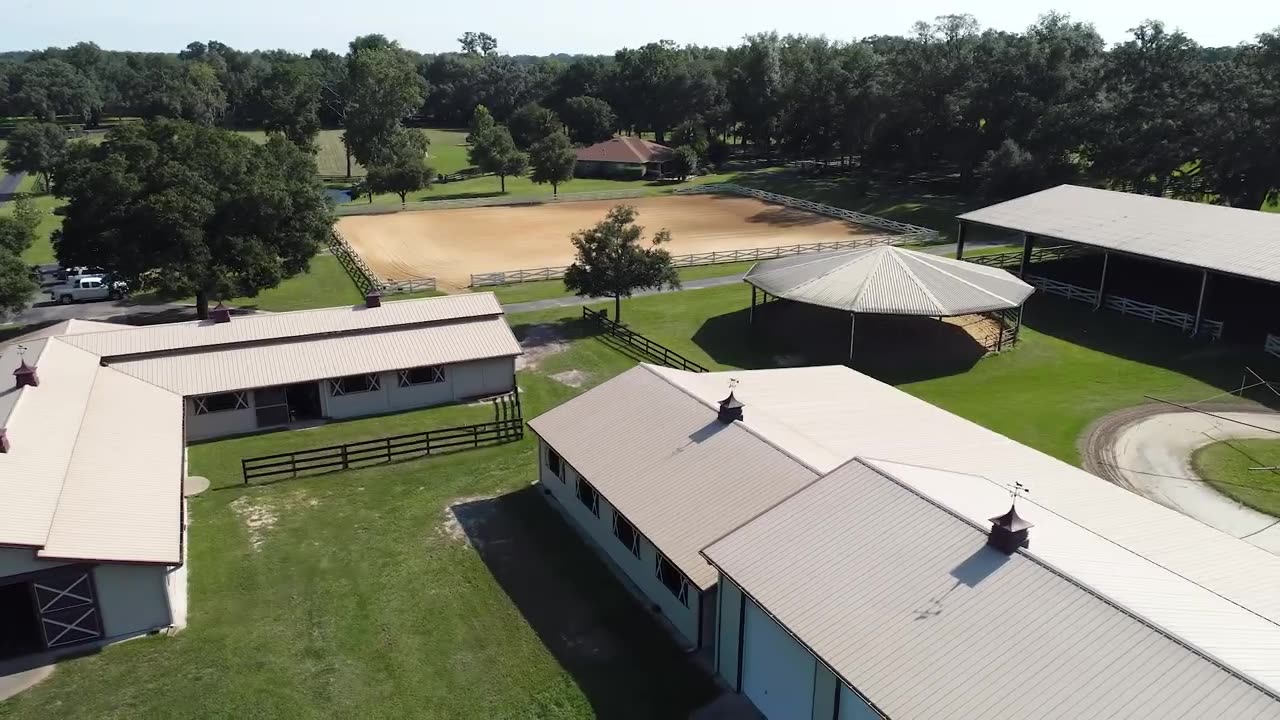 Equestrian Training Facility - Over $2,000,000 - Ocala, Florida