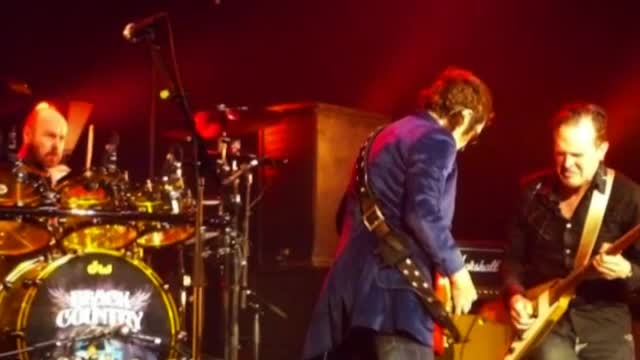 Smokestack Woman By Black Country Communion