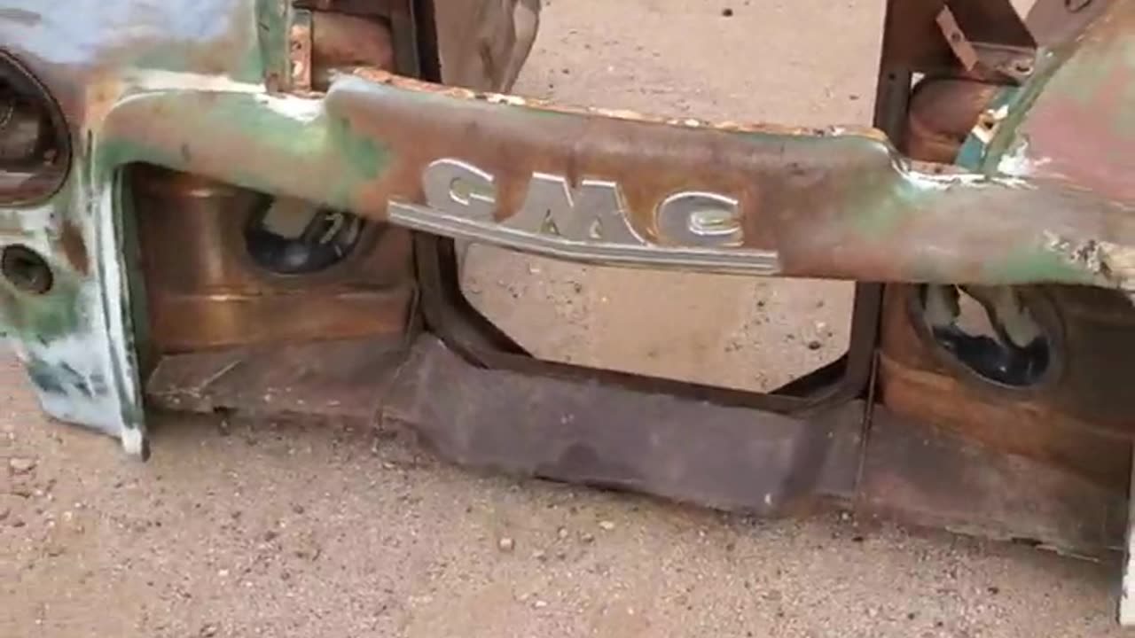 101824 47 GMC PANEL TRUCK UPDATE GRILL & FRONT CLIP REMOVAL ongoing