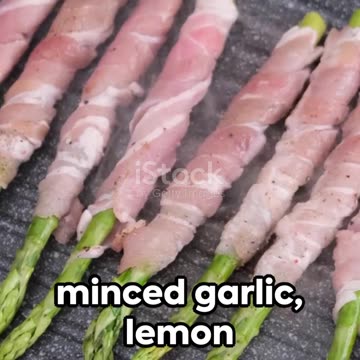 Keto Creamy Chicken Piccata with Asparagus!