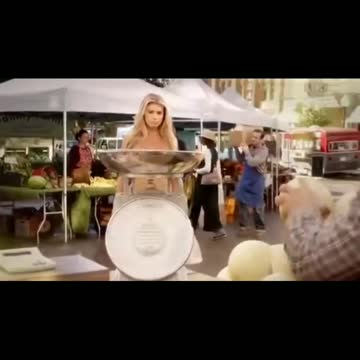 Charlotte McKinney - VI marketing and Branding