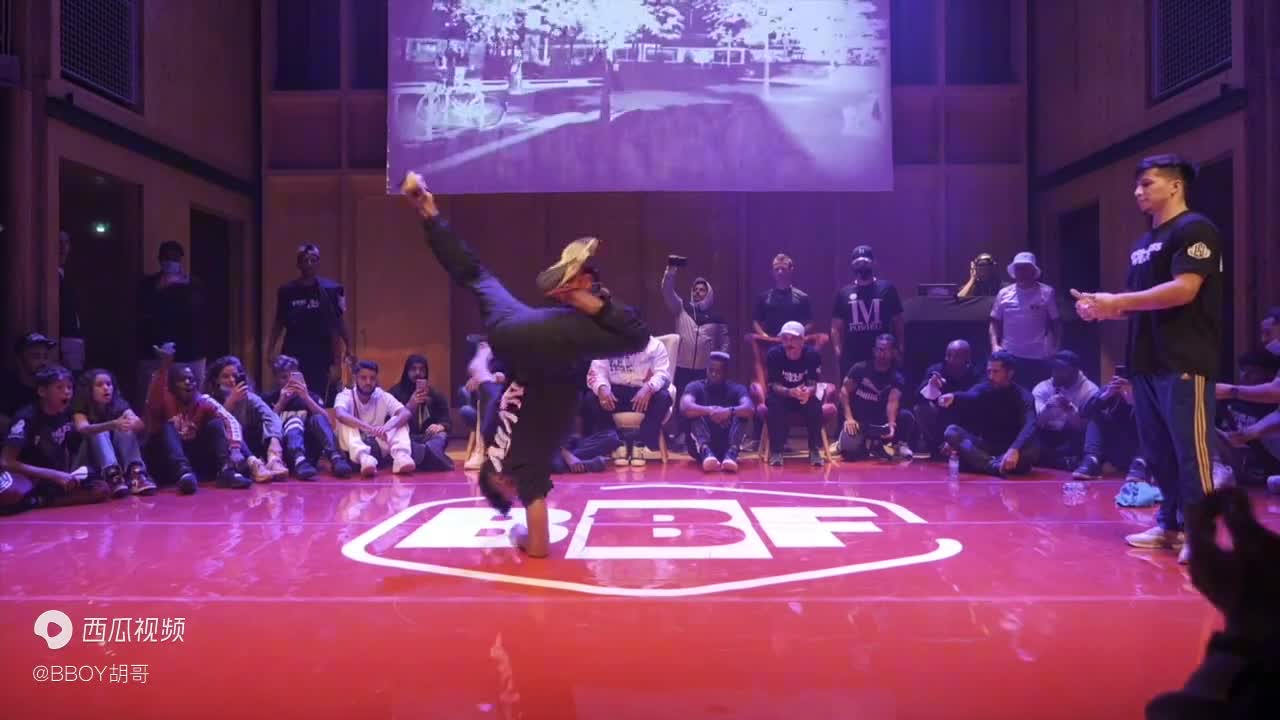 Super hip-hop teenager battle, dancing skills shocked the audience!