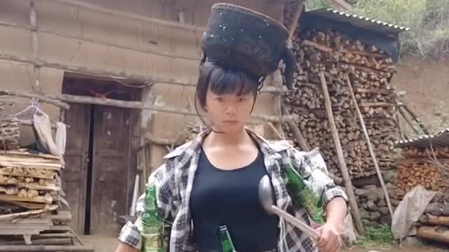 Creative oral broadcasting, rural China