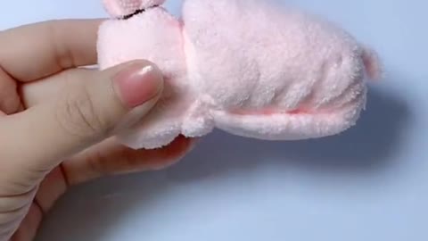 With a towel, you can fold a cute rabbit for your child