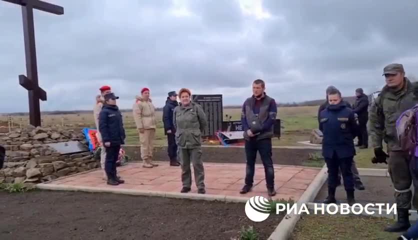 ΟΥΚΡΑΝΟΙ ΣΕ ΟΜΑΔΙΚΟ ΤΑΦΟ