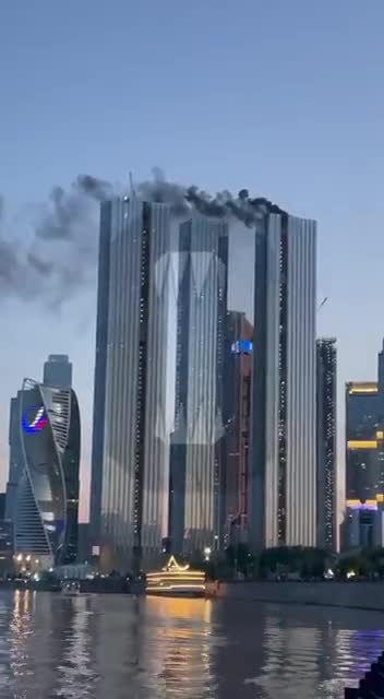 Fire at the "Capital Towers" in the center of Moscow