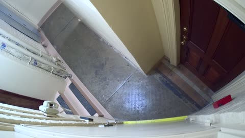 0904USCD03DomeBulfinchDoor_2021-01-05_00h40min01s017ms.mp4