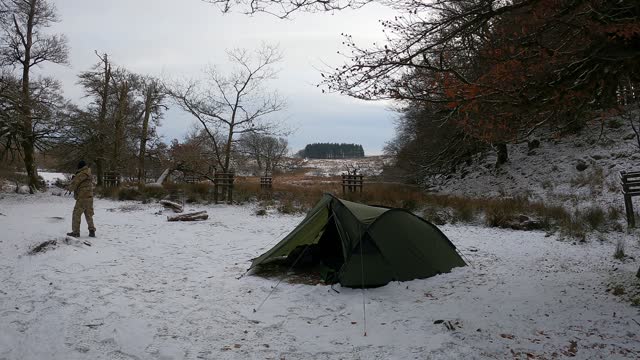 Getting out the tent. Time lapse .snow. Dartmoor. 14th Dec 2022
