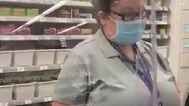 Walmart staffs don’t know the need to provide proper vaccine consent