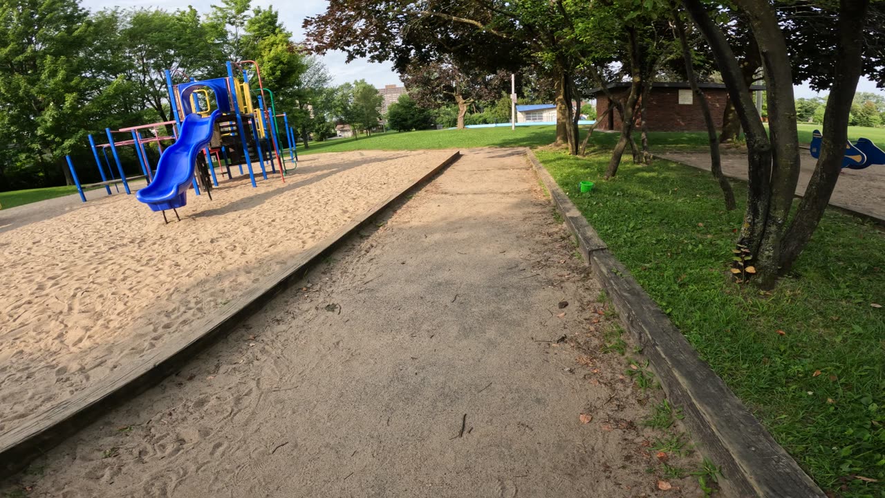 🫸Helping Out Picking Up Liter 🚮 @ Pushman Park #54 In Ottawa 🍁 Canada 💨