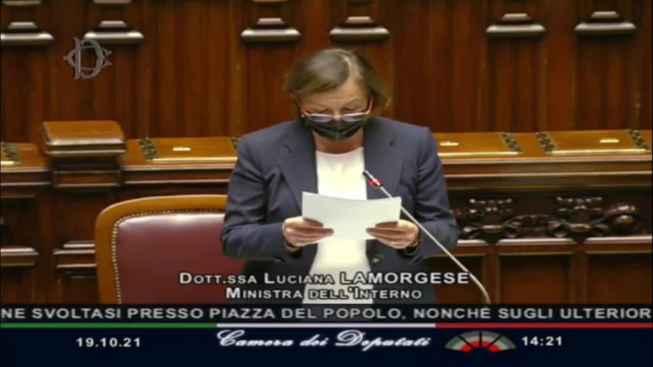 Lamorgese: "agente in borghese verificava la forza ondulatoria del blindato"