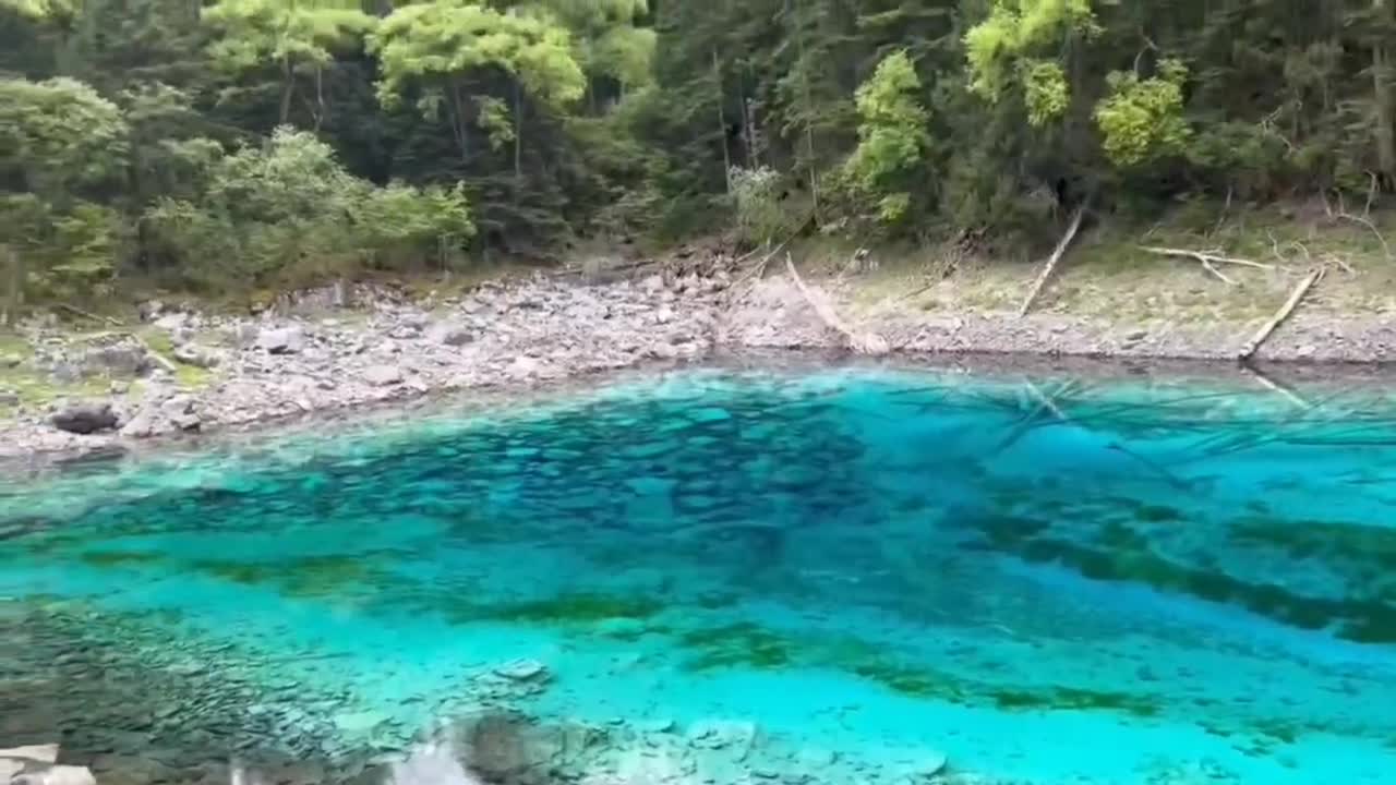 Crystal clear river, beautiful scenery