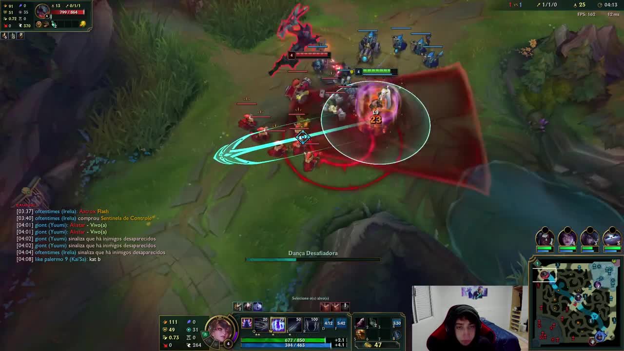 Ele usa perfeitamente o Q da Irelia