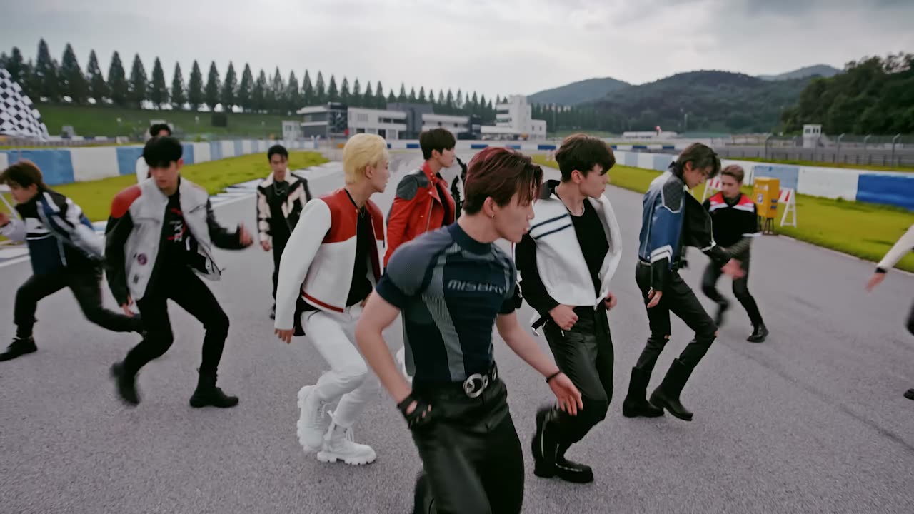 [SPECIAL VIDEO] SEVENTEEN(세븐틴) - Anyone