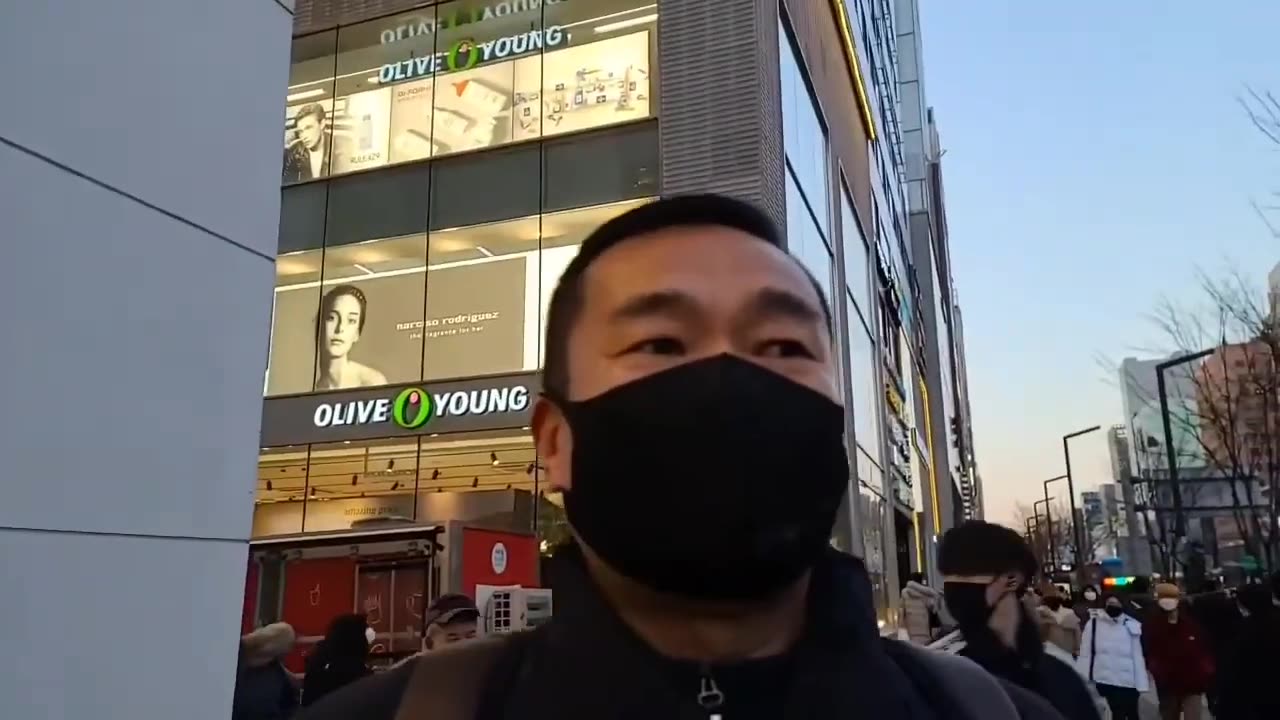 20210124_V3_S01(vVia0IjgWv4)한말씀! 언제까지 집에 계실지 하옇든 길거리에 많이, 강남역에서