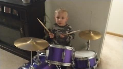 Daniel playing and singing Kickstart My Heart