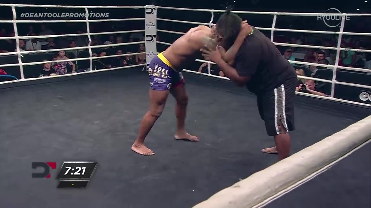 YoEl RoMERO. vs chris BARNETT
