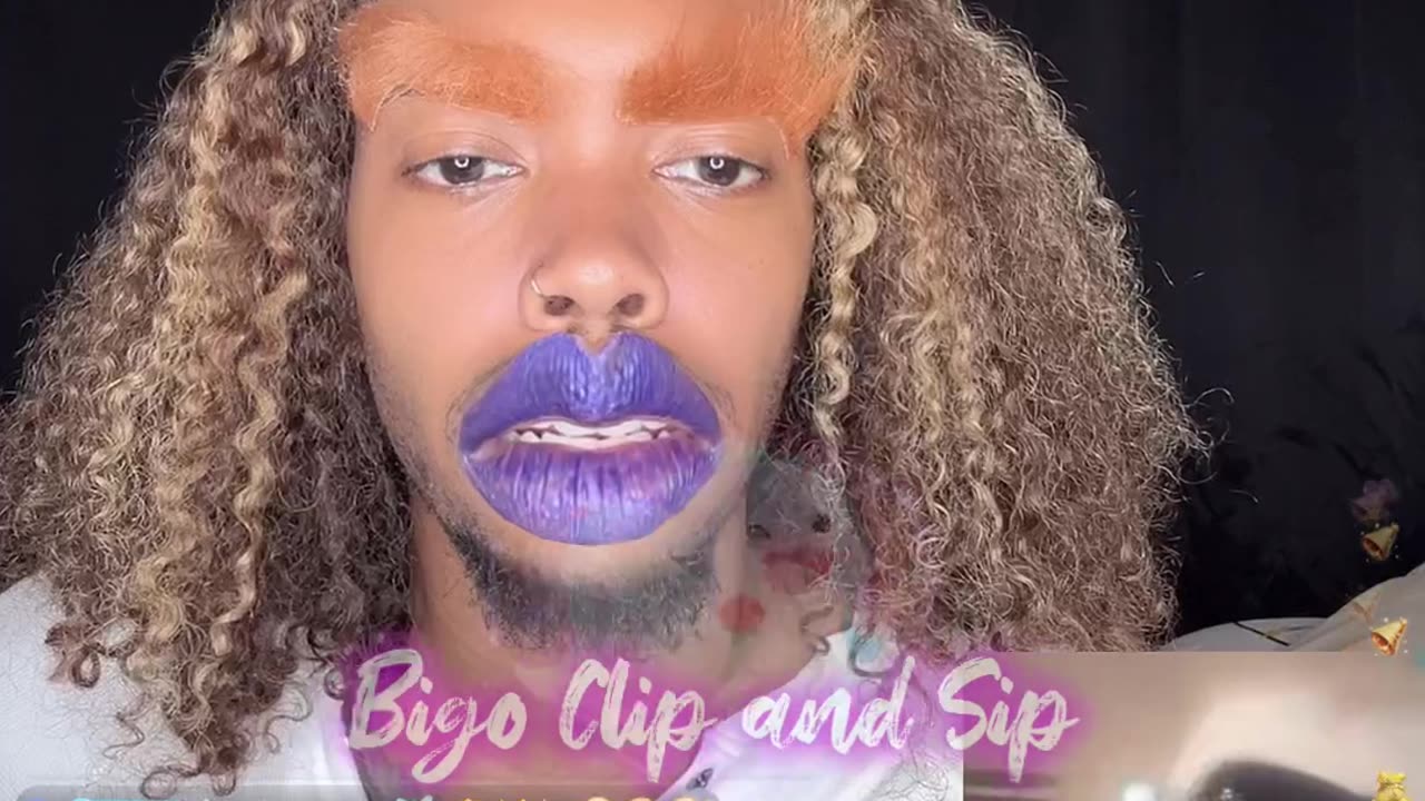 God Zeus let's Beth in the box to play video of Pumken vs Ace 2/20/24 #bigoclipandsip
