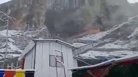 First Snowfall of the season at Amarnath cave