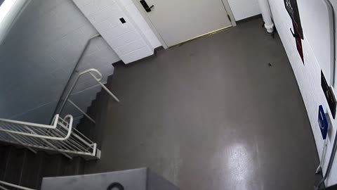 7041CVCLLStair6_2021-01-06_23h09min35s133ms.mp4