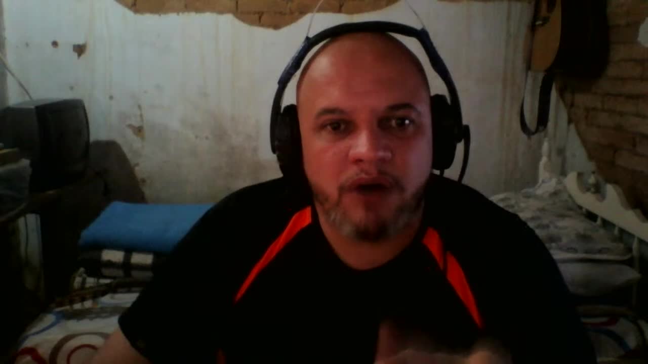 Fazendo teste de fone ouvido depois de ritirar o RGB.
