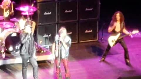 Dokken "Alone Again" Featuring Jack Russell