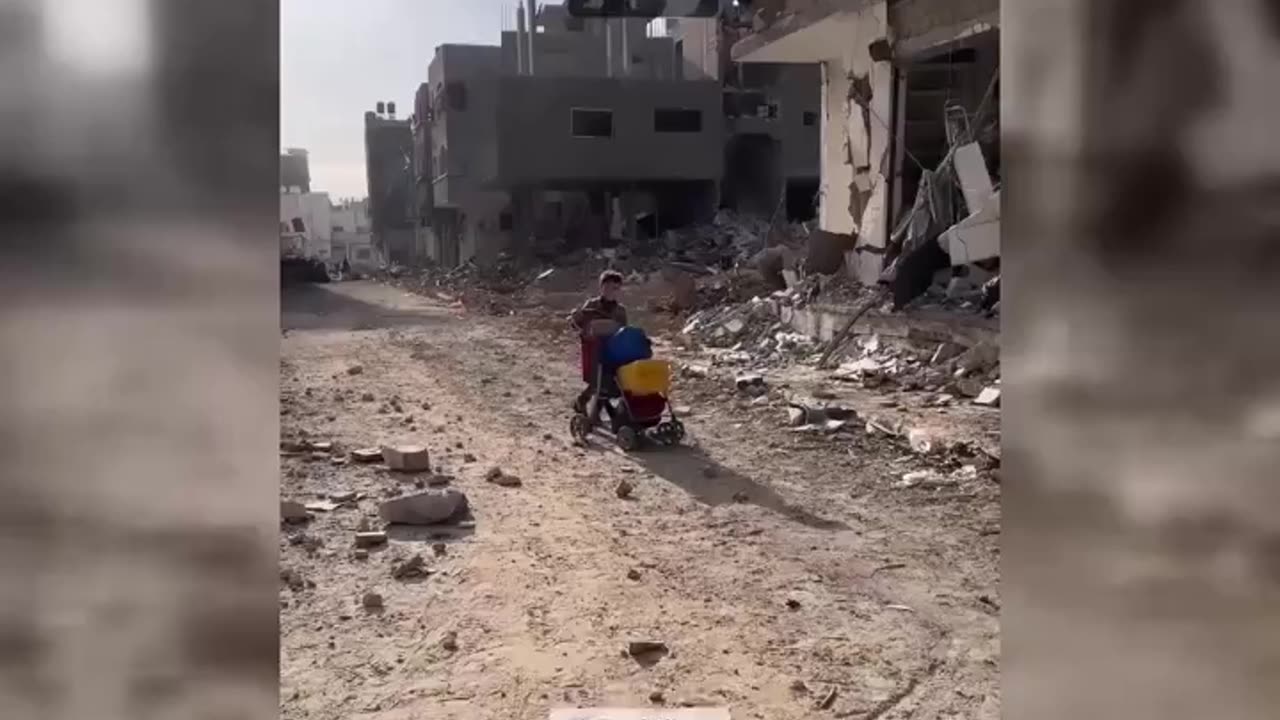 Every day, Gaza children have to walk long distances to find clean water