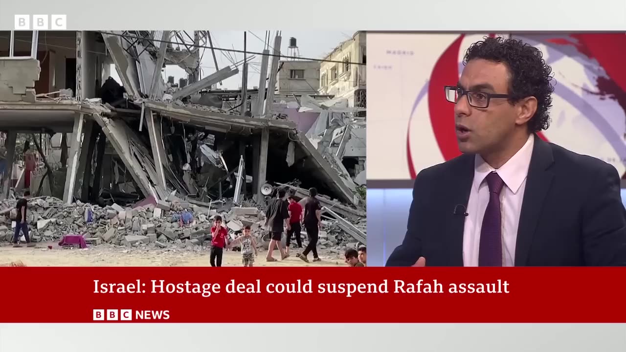 Video shows US and Israeli hostages alive in Gaza | BBC News