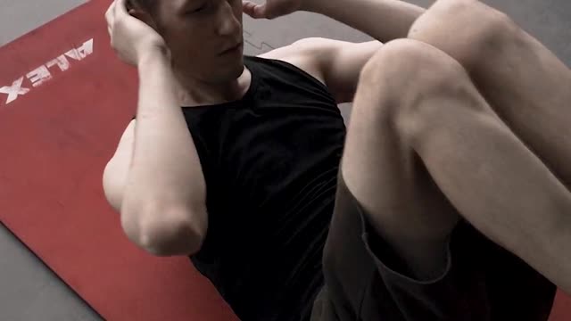 FITNES MASCULINO EXERCICIO ABDOMINAL