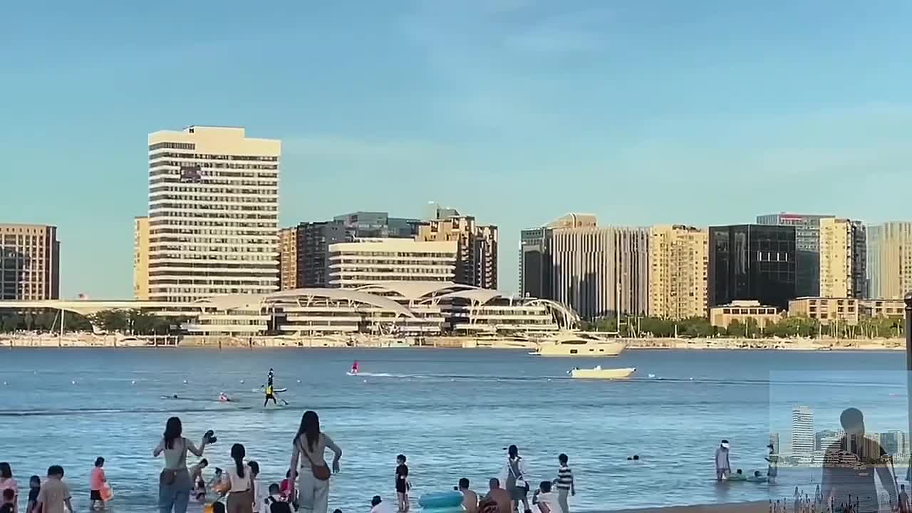 Everyone is playing on the beach